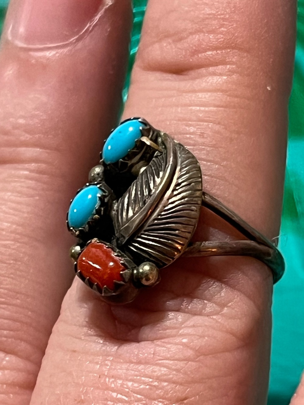 Vintage Navajo Sterling Silver Sleeping Beauty Turquoise Coral Size 6 3/4 Ring - Picture 3 of 6